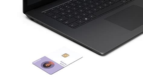 Panoramica del lettore di smart card Surface Laptop 6 